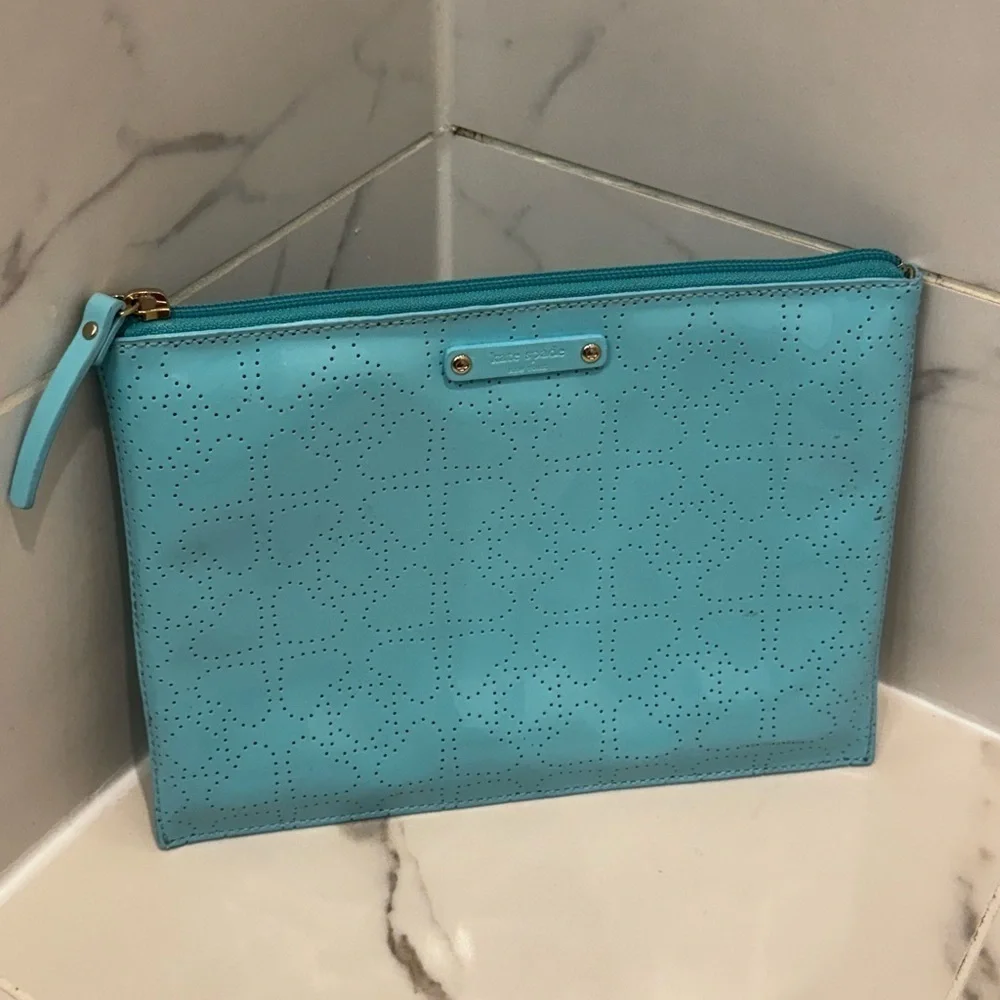 KATE SPADE HEART PRINT ZIPPER CLUTH WALLET